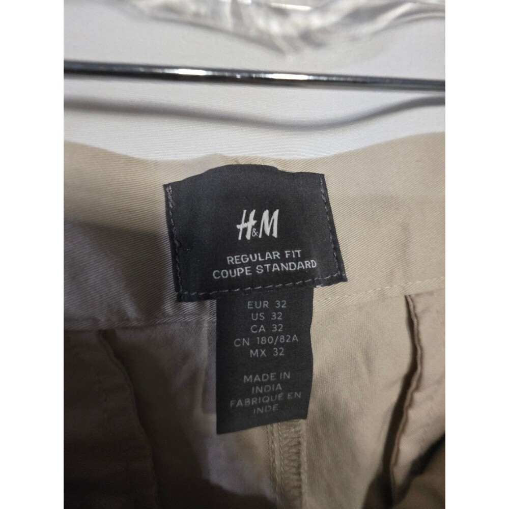 H&M Mens Khaki Chino Shorts Regular Fit US 32 Beige Pleated Pockets 32 - Picture 4 of 5